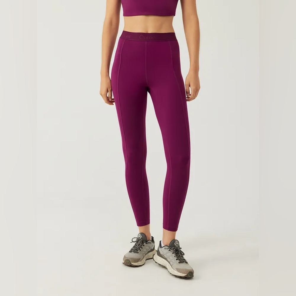 Outdoor Voices SuperForm Bloom 7/8 Legging grape jam color size small